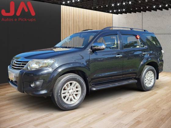 TOYOTA HILUX SW4 2.7 SR 4X2 16V FLEX 4P AUTOMÁTICO